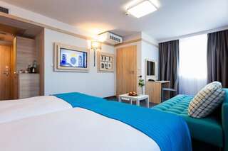 Отель Hotel Legend Краков Улучшенный номер с кроватью размера «king-size»-5